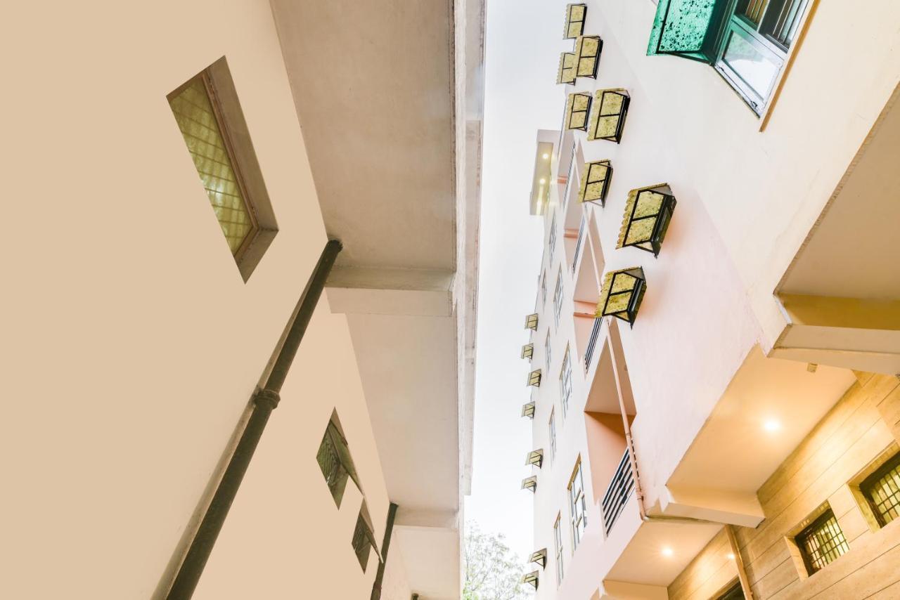 Hotel Fabulous - Delhi International Airport New Delhi Bagian luar foto